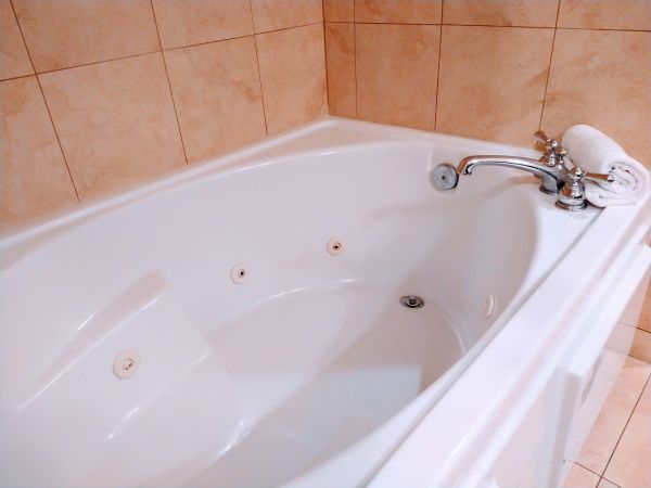 Jetted Tub Replacement in Elizabeth