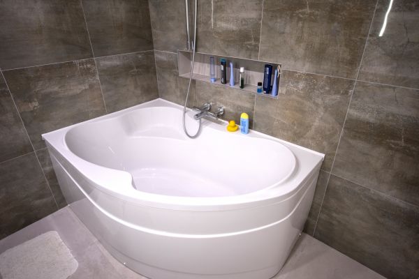 Large Bathtub Installation in Elizabeth